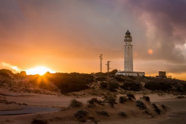 Güney İspanya 'da Alacakaranlık Günbatımında Cape Trafalgar Deniz Feneri