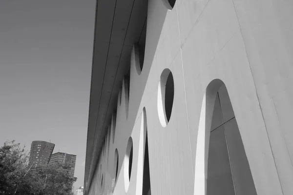 Llobregat病院の象徴的な建物 見本市やコンベンションを祝うために設立されました バルセロナフェア2 グランヴィア サー地区 スペイン カタルーニャ州バルセロナ 2020年6月 — ストック写真