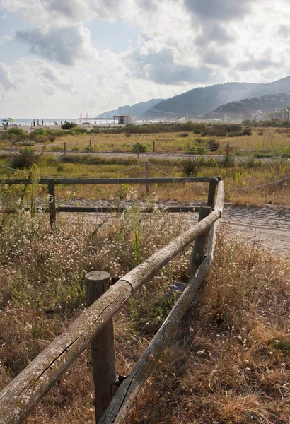 Spiaggia Pomeriggio Estate Nella Città Castelldefels Nella Regione Baix Llobregat — Foto Stock