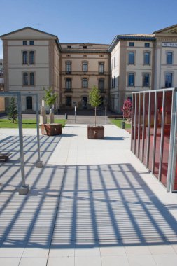 Huesca Üniversitesi Parkı, Aragon özerk toplumuna ait. Hoya de Huesca bölgesinin başkenti. İspanya.