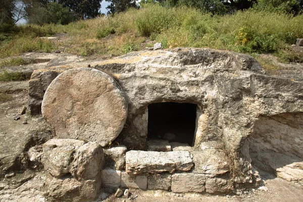 Могила Близ Назарета Израиль Датируется Первым Веком Подобно Гробнице Христа — стоковое фото