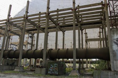 30 yıl sonra Çernobil 'in içinde yürümek 26 Nisan 1986' da No. Pripyat yakınlarındaki Çernobil Nükleer Santrali 'nde 4 nükleer reaktör..