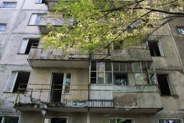 30 yıl sonra Çernobil 'in içinde yürümek 26 Nisan 1986' da No. Pripyat yakınlarındaki Çernobil Nükleer Santrali 'nde 4 nükleer reaktör..