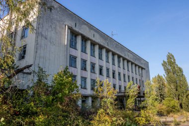 30 yıl sonra Çernobil 'in içinde yürümek 26 Nisan 1986' da No. Pripyat yakınlarındaki Çernobil Nükleer Santrali 'nde 4 nükleer reaktör..