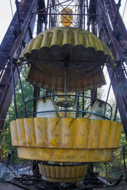 Pripyat, hayalet şehrin içinde bir çember çizdi.