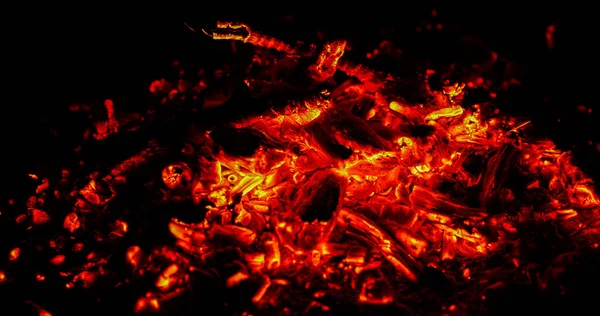 Szénégető Tüzek Amik Újra Szikráznak Széllel Elkezdenek Égni Szuper Lassított — Stock Fotó