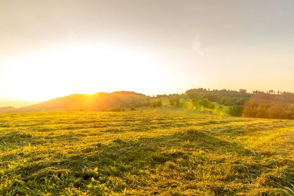 Flerfärgad Himmel Berget Velka Lhota Beskydy Område Himmel Och Moln — Stockfoto