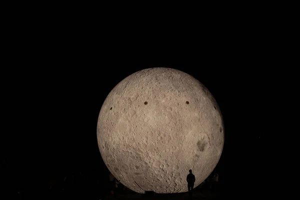 Evento Cidade Observatório Brno Kravi Horafull Lua Pessoas Sombras Movendo — Fotografia de Stock