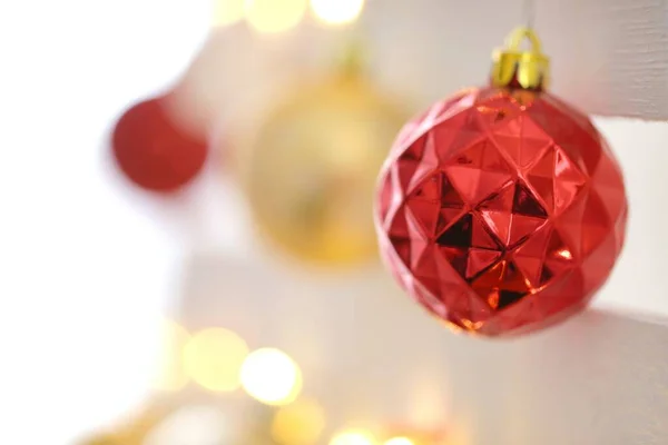 Vánoční Výzdoba Vánoční Míč Hračka Světlém Pozadí — Stock fotografie