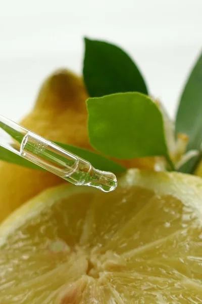 Huile Essentielle Citron Dans Une Pipette Verre Citron Frais Juteux — Photo