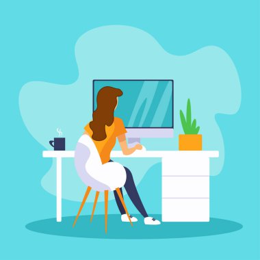 Bilgisayarda çalışan genç bir kadın. Masanın arkasında oturan kadın. Düz vektör illüstrasyonu.