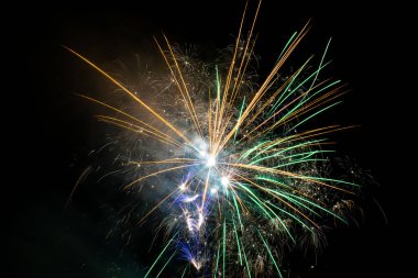 Gökyüzünde havai fişekler