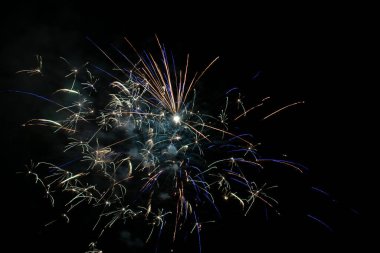 Gökyüzünde havai fişekler