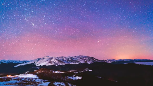 Romanya 'daki Tarcu Dağları' nda Astro fotoğrafçılık.