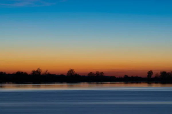 Sonnenaufgang Himmel Über Dem Wasser — Stockfoto