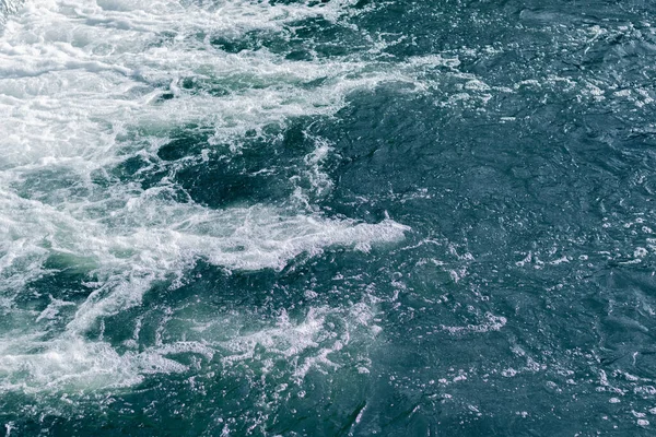 Água Azul Turquesa Com Estrutura Onda Irregular — Fotografia de Stock