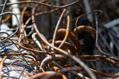 Hurda demir malzeme arka planı, eski ve kuru imalat ve metalurji şeyleri. Çelik endüstrisi.