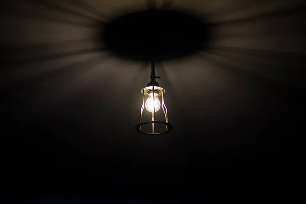 Bulb Lamp Ceiling Dark Light Shadows Lights Background Geometric Shadows — Stock Photo, Image