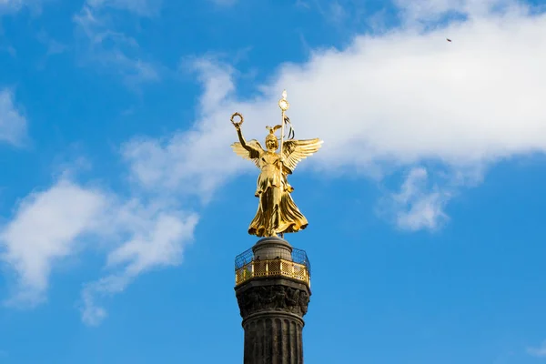 胜利柱是德国柏林的一座纪念碑 1864年后由海因里希 施塔克设计 以纪念普鲁士在丹麦 普鲁士战争中的胜利 — 图库照片