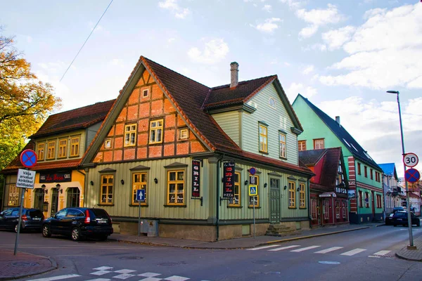 Parnu Estonia Ottobre 2017 Casa Paese Vecchia Situazione Esterna Strada — Foto Stock