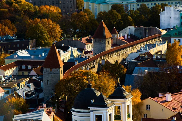 지붕의 역사의 랜드마크는 반드시 방문해야 합니다 — 스톡 사진
