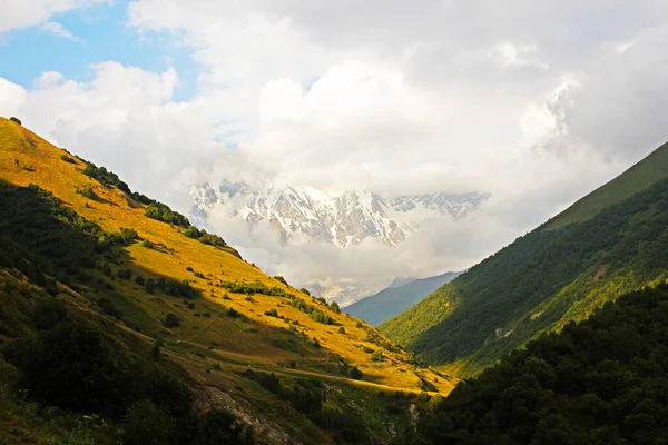 Berglandschaft Und Schöne Aussicht Georgien — Stockfoto