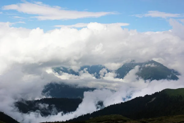 Ορεινό Cloudscape Και Τοπίο Στη Γεωργία Horizon Οροσειρά — Φωτογραφία Αρχείου