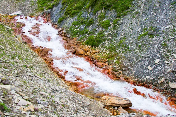 Paesaggio Fluviale Montano Fiume Rosso Khazbegi Georgia — Foto Stock