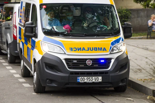 Voiture Urgence Dans Rue Ambulance Premiers Soins Tbilissi Géorgie — Photo