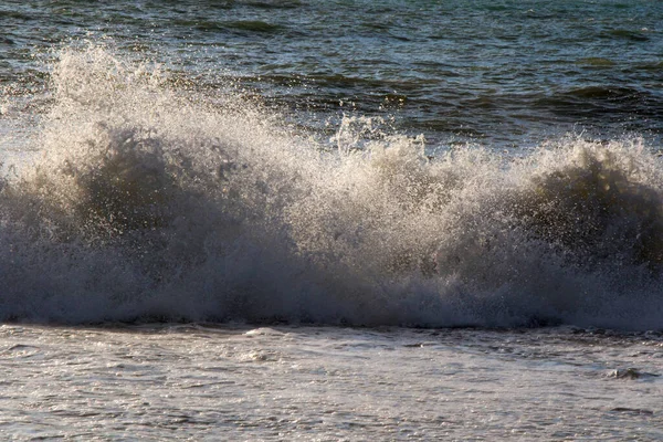 Stürmisches Wetter Wellen Und Spritzer Batumi Georgien Stürmisches Schwarzes Meer — Stockfoto