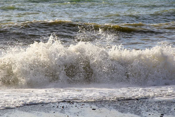 Stürmisches Wetter Wellen Und Spritzer Batumi Georgien Stürmisches Schwarzes Meer — Stockfoto