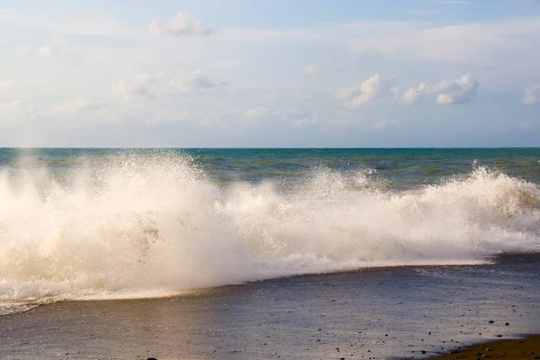 Météo Orageuse Vagues Éclaboussures Batumi Géorgie Tempête Mer Noire Fond — Photo