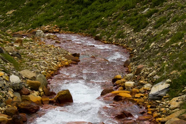 Fiume Acqua Rocce Montagna Nel Khazbegi Georgia — Foto Stock