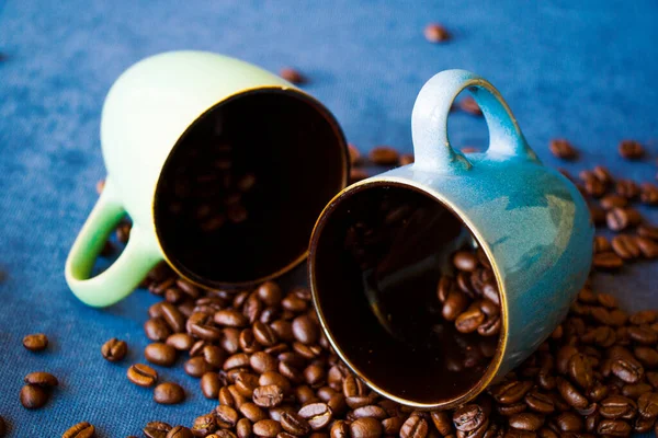 Schwarze Kaffeebohnen Für Cappuccino Und American Studiodreh — Stockfoto