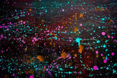 Birçok yağ lekesi olan tuvaldeki soyut sanat eserleri