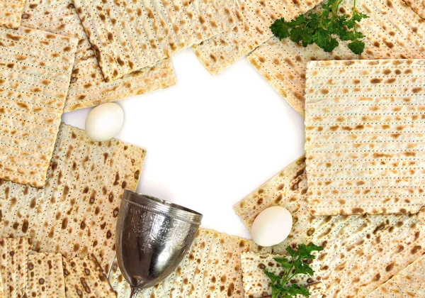 Matzo Wine Eggs Passover Celebration White Background Top View Flat — Stock Photo, Image