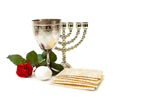 Matzo Wine Menorah White Egg Red Rose Passover Celebration White — Stock Photo, Image