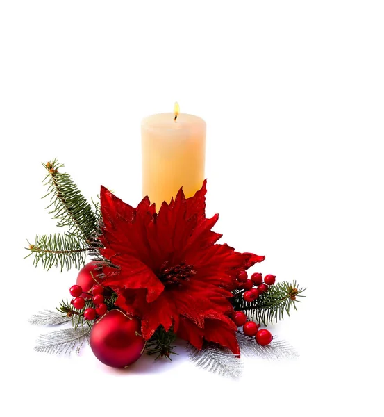 Karácsonyi Dekoráció Virág Piros Poinsettia Gyertya Karácsonyfa Labda Piros Bogyók — Stock Fotó