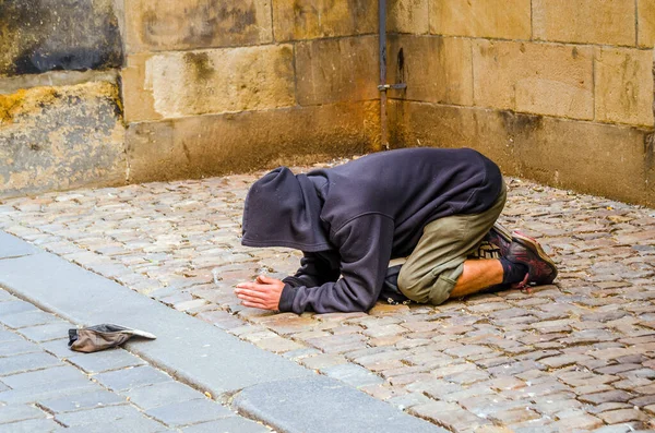 Prague Czech Republic Unidentified Beggar Street — Stock Photo, Image