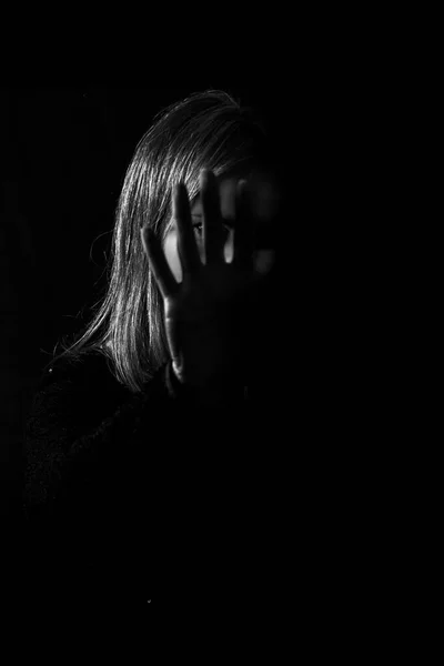 Donna Che Mostra Gesto Ferma Fermare Violenza Contro Donne Concetto — Foto Stock