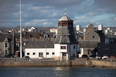 Aberdeen limanı ve şehir manzarası. İskoçya, İngiltere