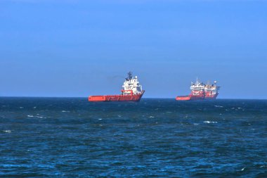 İskoçya, Aberdeen 'de denizdeki gemiler.