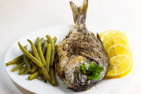 Cucinato Pronto Mangiare Pesce Dorado Piatto — Foto Stock