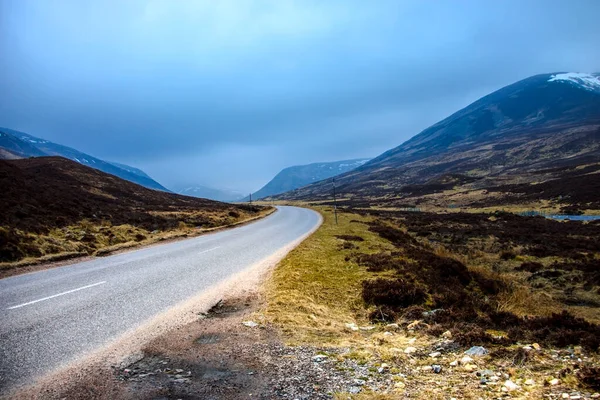 旧軍用道路93本 Braemar Royal Deside Aberdeenshire Scotland ケアンズ国立公園 スコットランドのハイランドの景色 — ストック写真