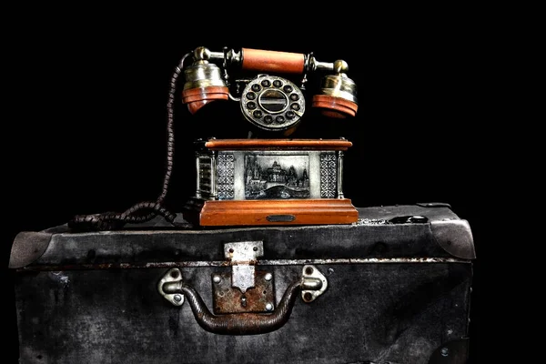 Винтажный Телефон Черном Фоне — стоковое фото