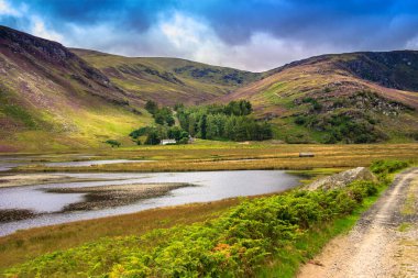 Angus, İskoçya, İngiltere 'deki Lee Gölü. Cairngorms Ulusal Parkı. İskoçya manzarası.