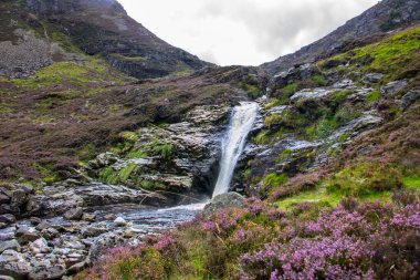 Unich Şelaleleri. Glen Lee, Angus, İskoçya, Birleşik Krallık. Cairngorms Ulusal Parkı.
