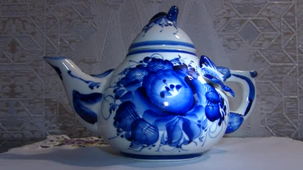 Чайник Російському Традиційному Стилі Джєль Гжель Російське Народне Мистецтво Кераміки — стокове відео