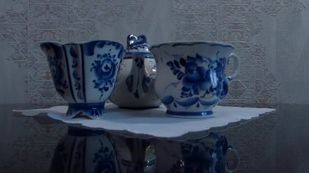 Tetera Tazas Vajilla Casa Estilo Ruso Tradicional Gzhel Primer Plano — Vídeos de Stock