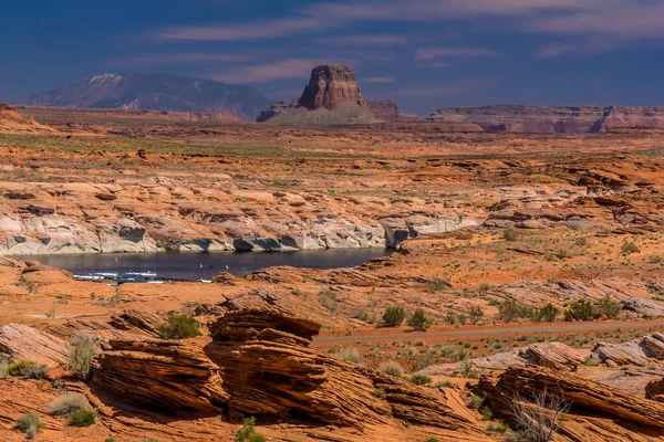 Vista Para Tower Butte Com Lake Powell Primeiro Plano Page — Fotografia de Stock